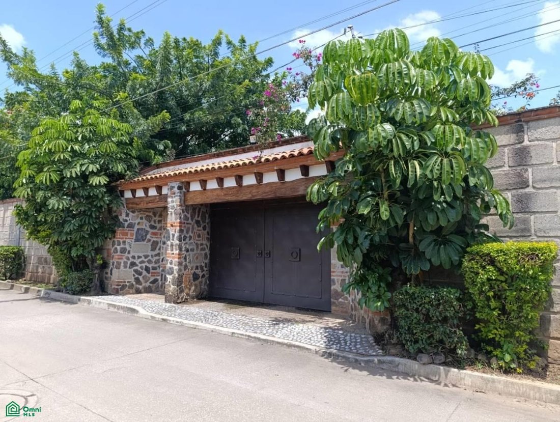 House in Tlayacapan, Morelos, Mexico 1 - 17232101