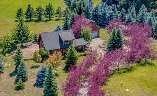 House in Moyie Springs, Idaho, United States 1