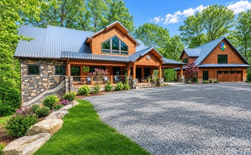 House in Cove Creek, North Carolina, United States 1