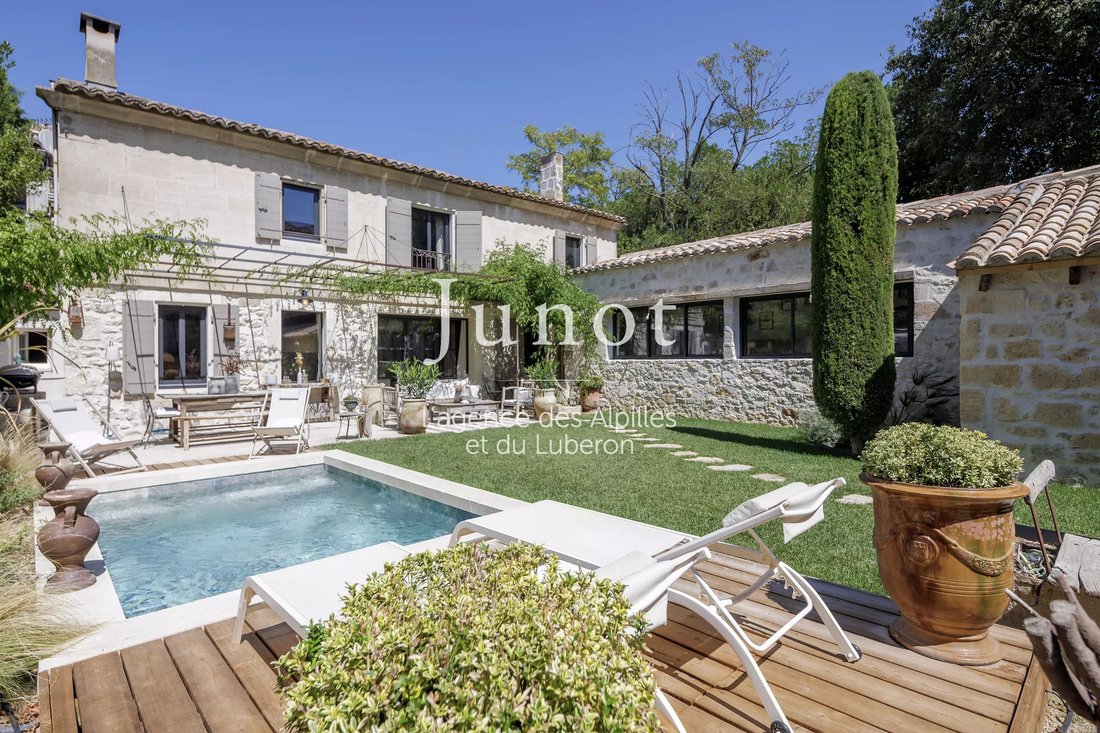 Casa en Maussane-les-Alpilles, Provenza-Alpes-Costa Azul, Francia 1 - 18763253