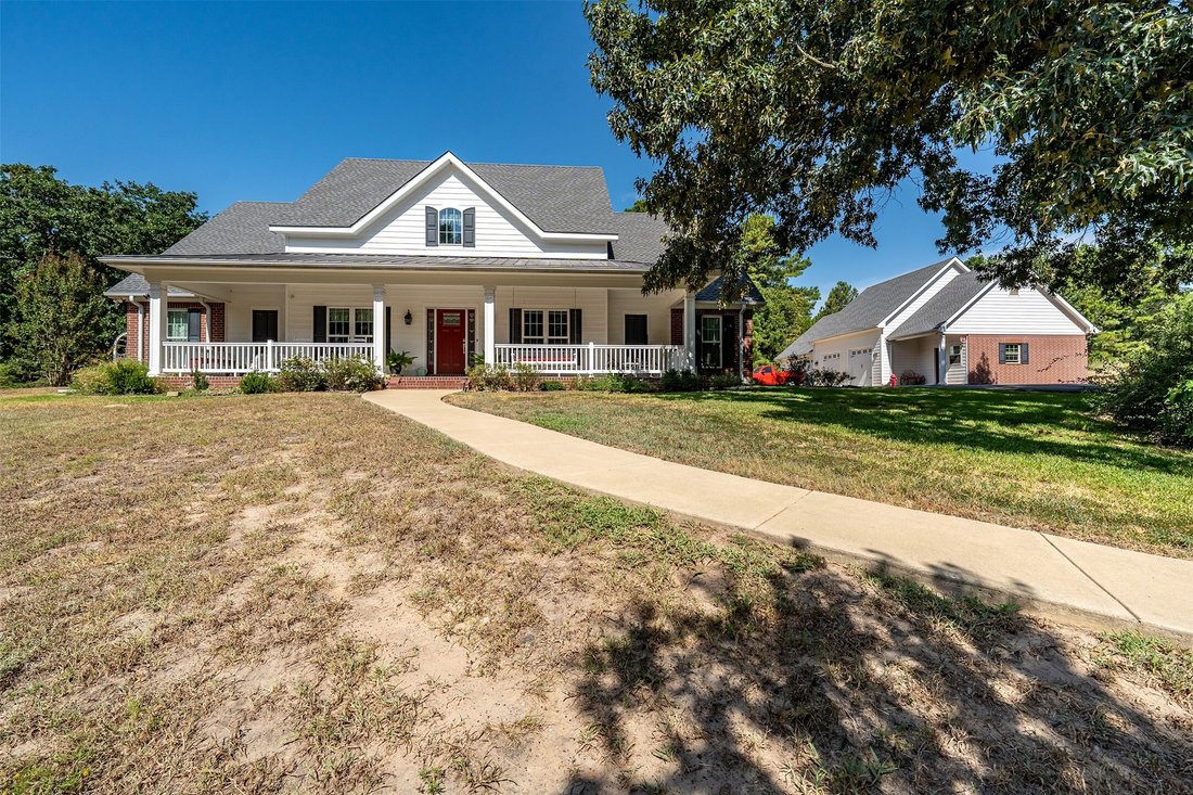 House in Ben Wheeler, Texas, United States 1 - 18764029