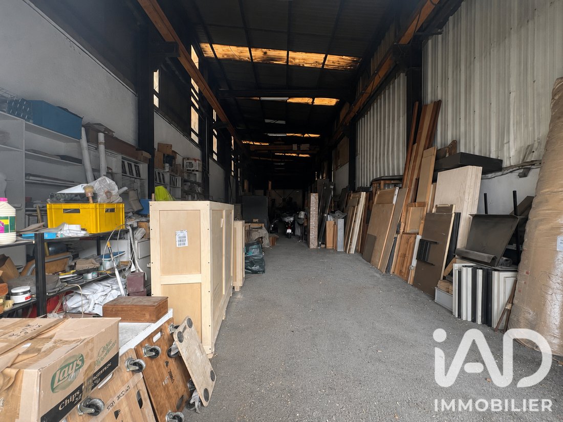 Juillet Zola, Alfortville, France 2 - 18763314