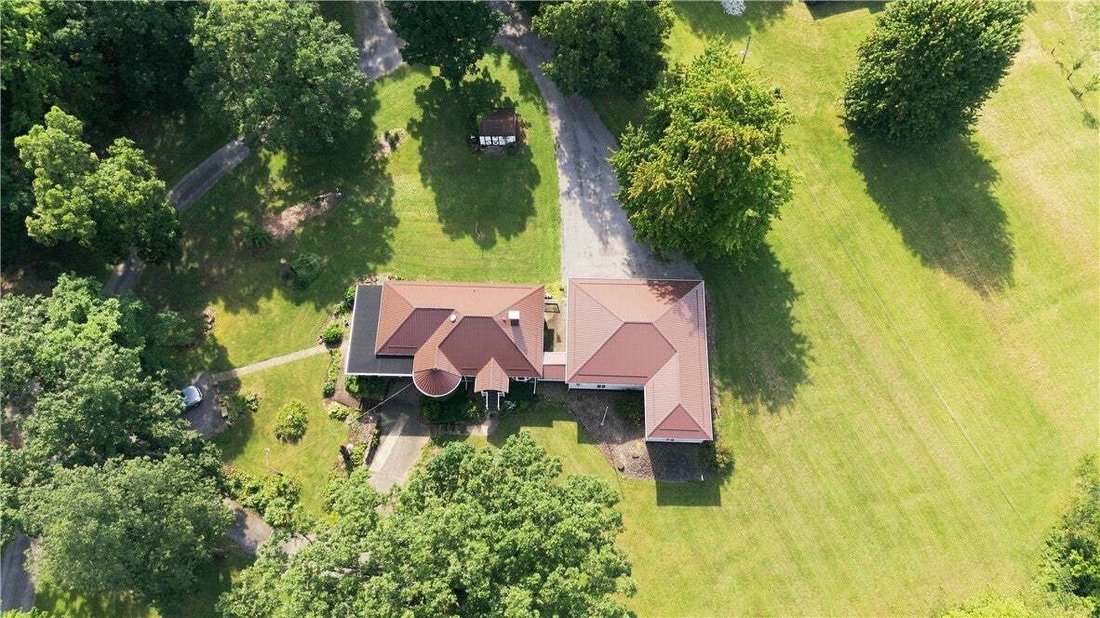 House in Nixon, Pennsylvania, United States 2 - 18311758