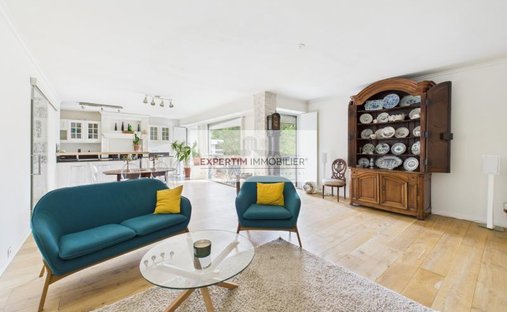 Apartment in Domaine National du Château, Versailles, France 1
