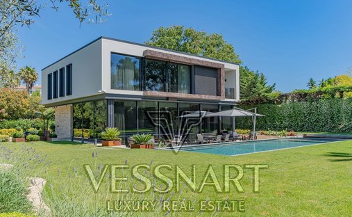 Villa à Les Cougoulins-Rastines, Antibes, France 1