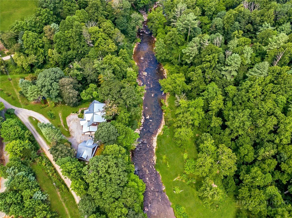 Maison à Cove Creek, Caroline du Nord, États-Unis 2 - 18763986