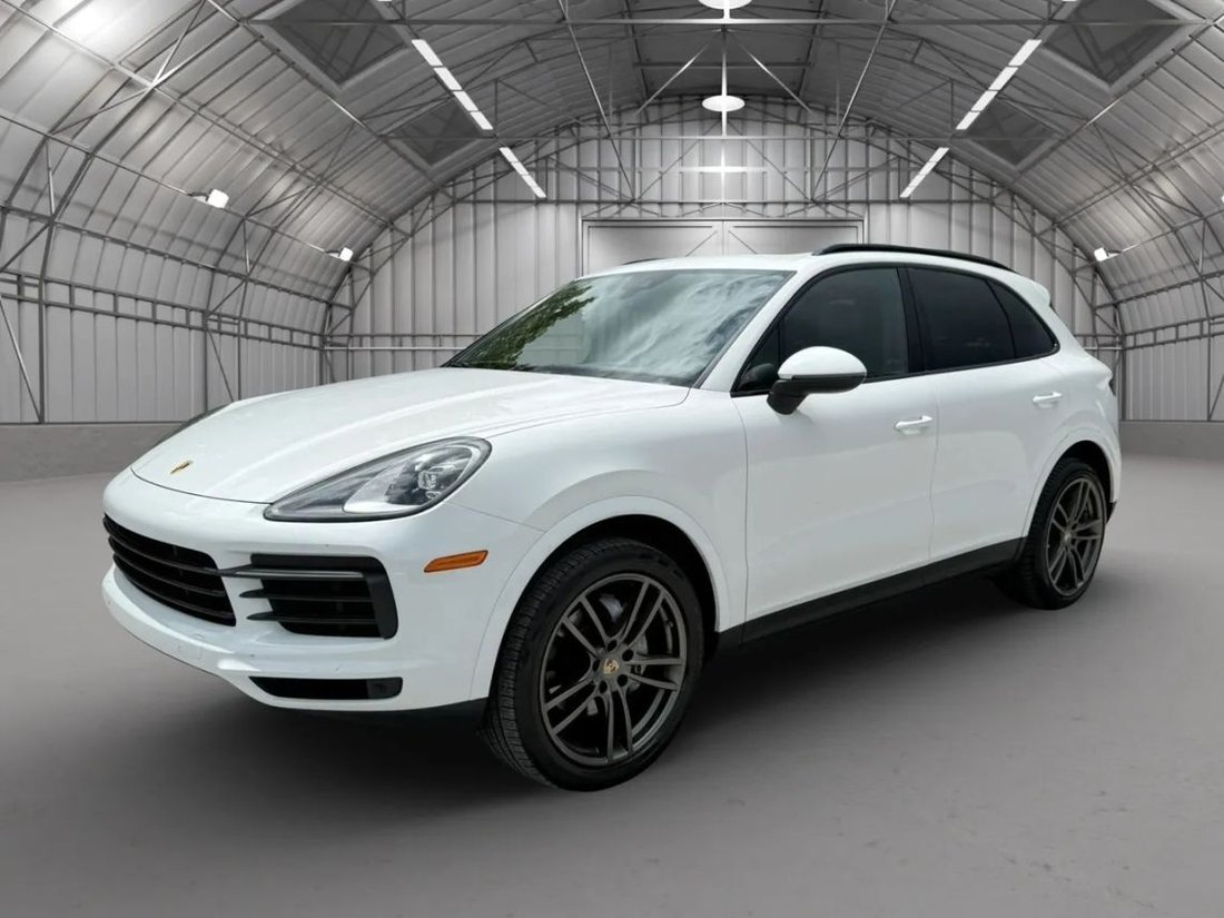 Suv in Fort Lauderdale, FL, United States 1 - 18765752