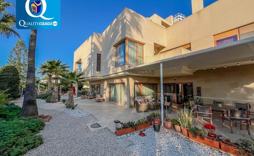 Villa in San Juan Playa, Alicante, Valencian Community 1