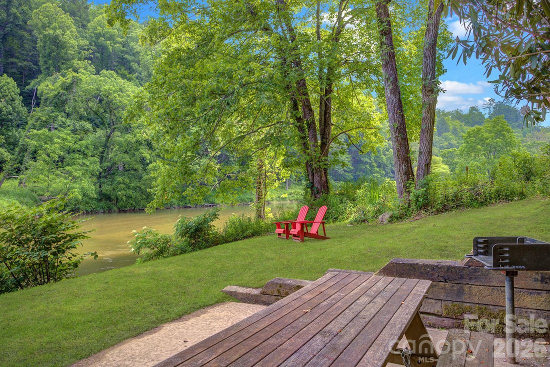 House in Cove Creek, North Carolina, United States 4 - 18764018