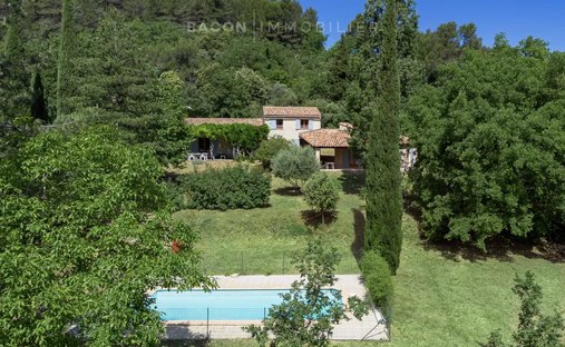 Casa en Ménerbes, Provenza-Alpes-Costa Azul, Francia 1