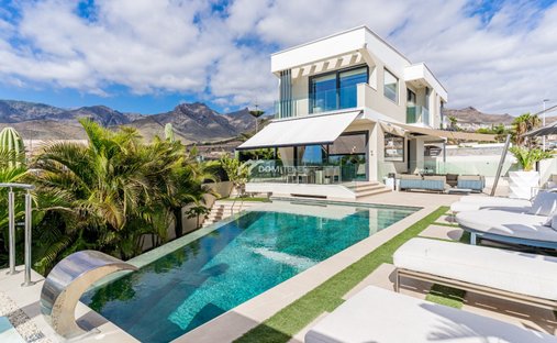 Villa in Costa Adeje, Adeje, Canary Islands 1