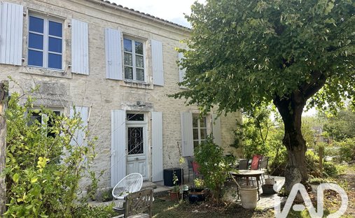 Maison à La Grève-sur-Mignon, Nouvelle-Aquitaine, France 1