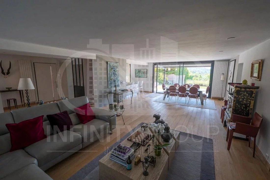 House in Le Cannet, Provence-Alpes-Côte d'Azur, France 5 - 17245935