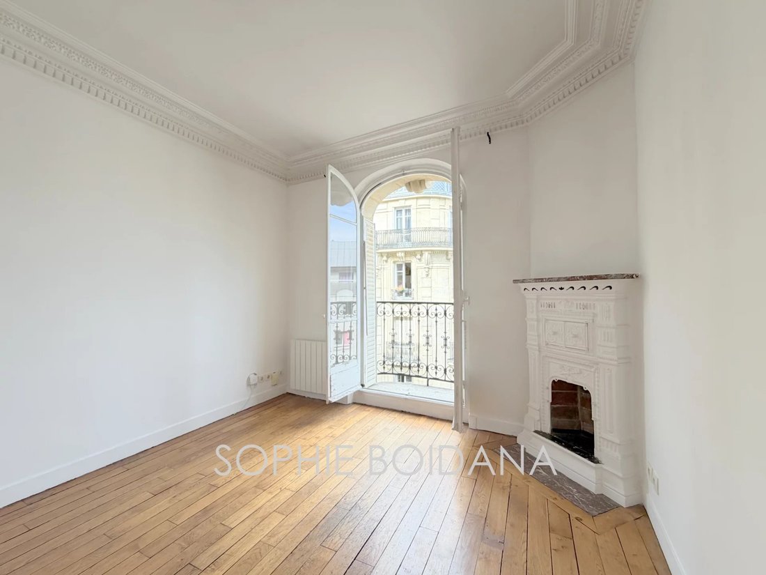 Wohnung in Große Carrières-Clichy, Paris 18e Arrondissement, Paris 3 - 18763120