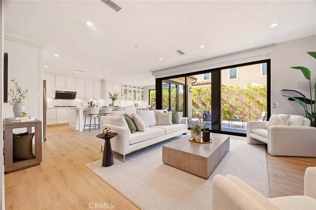 Condo in Irvine, California, United States 5 - 18765026