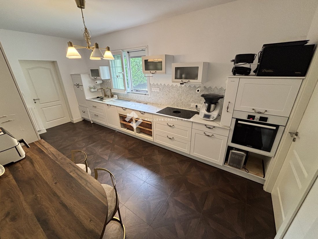 House in Neuville-de-Poitou, Nouvelle-Aquitaine, France 5 - 17739823