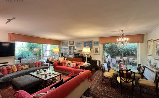 Casa in North Athens, Attica, Grecia 1