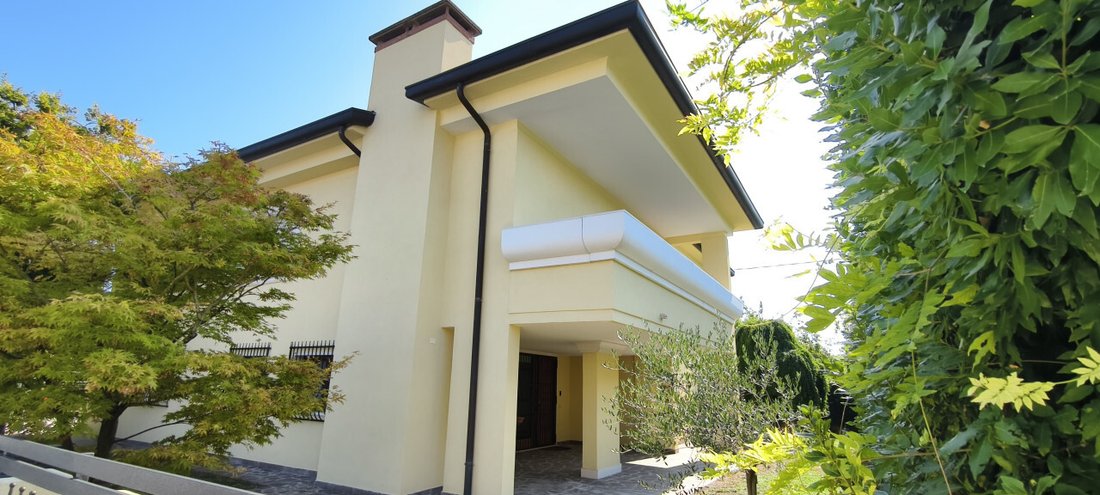 House in Abano Terme, Veneto, Italy 2 - 18765651