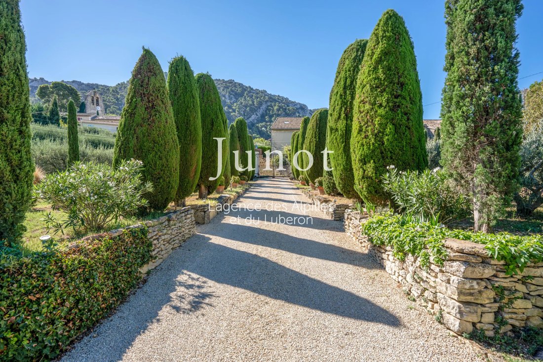 Casa a Robion, Provenza-Alpi-Costa Azzurra, Francia 5 - 18506995