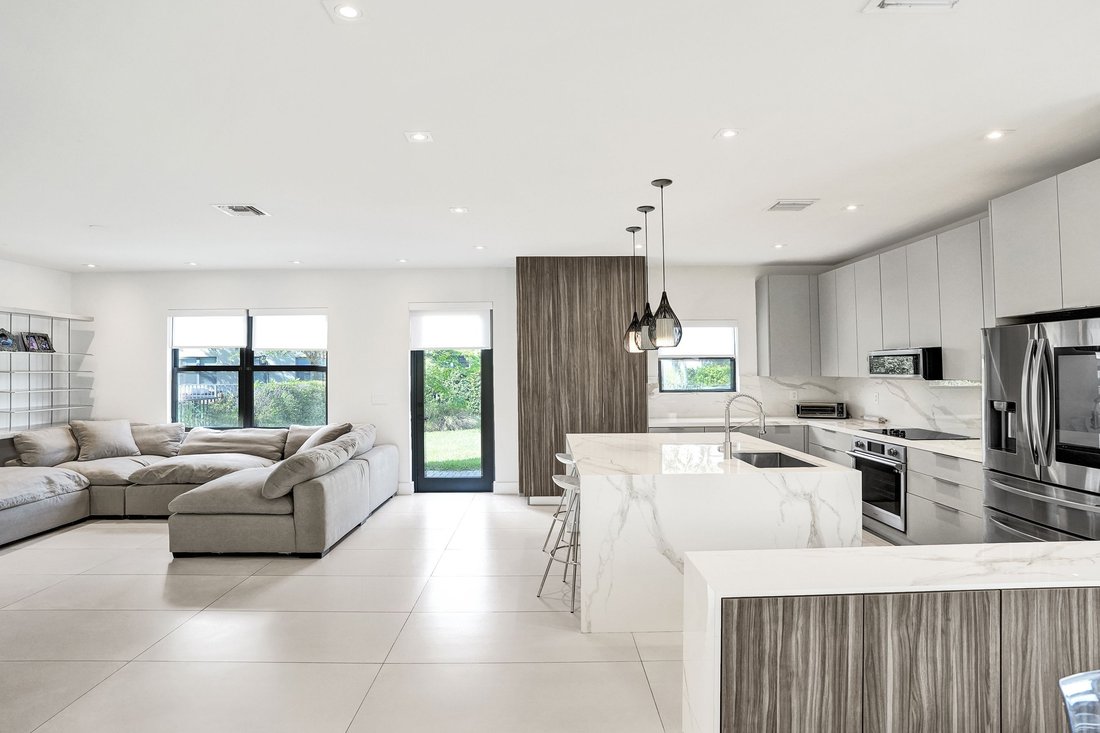 Casa en North Miami Beach, Florida, Estados Unidos 4 - 18763103