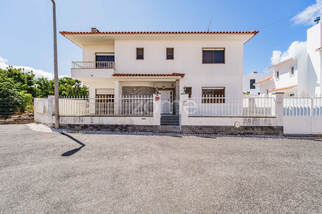 House in Cascais e Estoril, Lisbon, Portugal 1 - 18765630