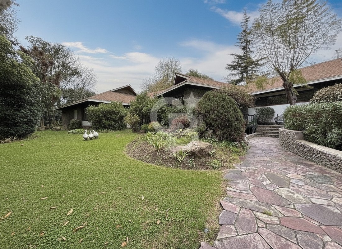House in Vitacura, Santiago Metropolitan Region, Chile 1 - 18763693