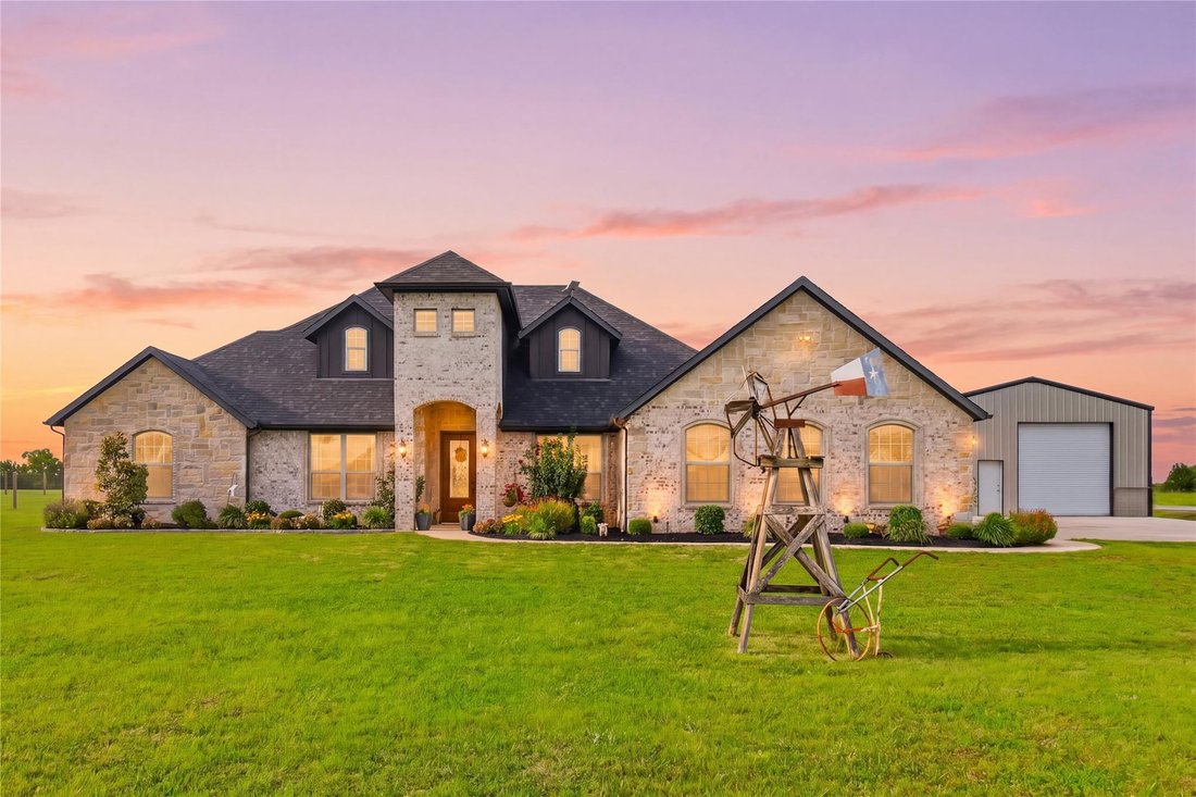 House in Savoy, Texas, United States 1 - 18763631