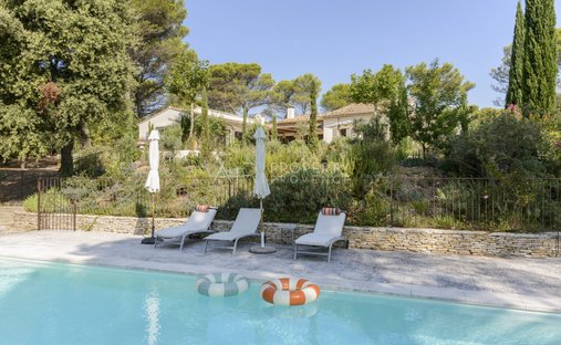 Villa in Puget, Provence-Alpes-Côte d'Azur, France 1