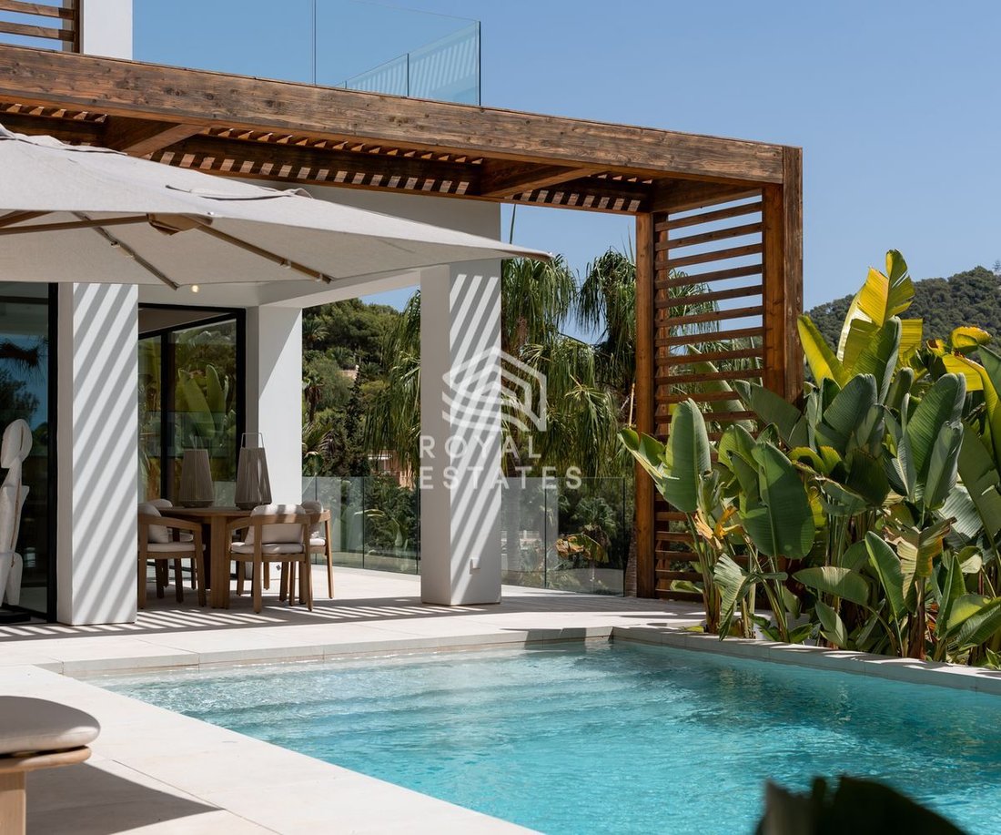 Villa in Can Furnet, Santa Eularia des Riu, Balearic Islands 2 - 18765640