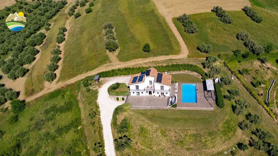 Villa in Penne, Abruzzo, Italy 4 - 18390644