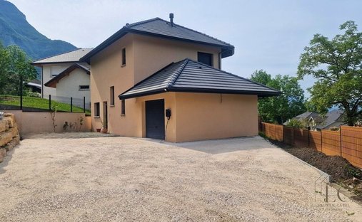Casa en Drumettaz-Clarafond, Auvernia-Ródano-Alpes, Francia 1