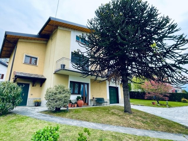 Villa in Dubino, Lombardei, Italien 5 - 15436204