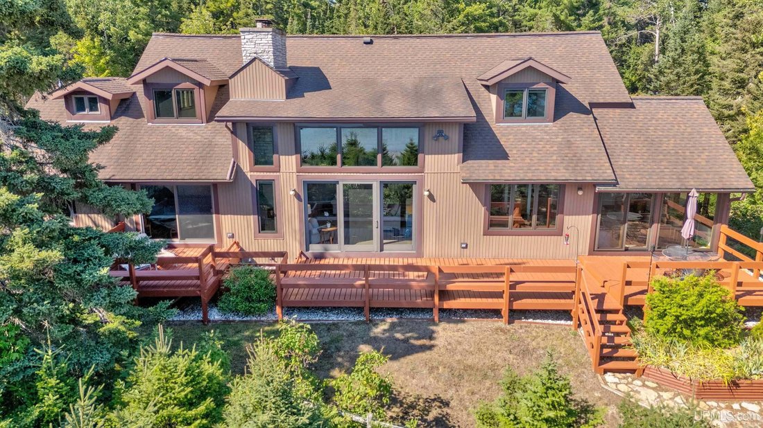Casa a Manistique, Michigan, Stati Uniti 1 - 18764345