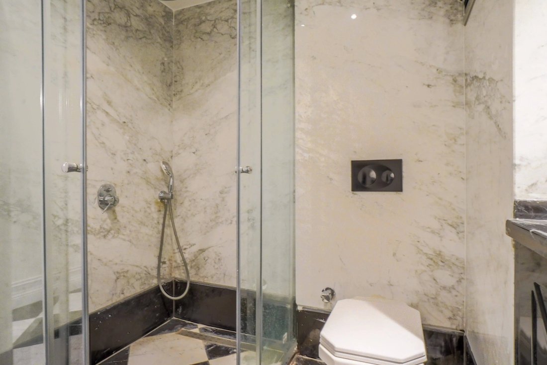 Apartment in İzmir, İzmir, Turkey 2 - 18762126