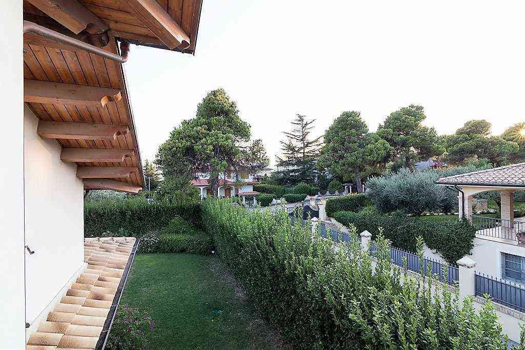 Villa in Collecorvino, Abruzzo, Italy 5 - 18436406