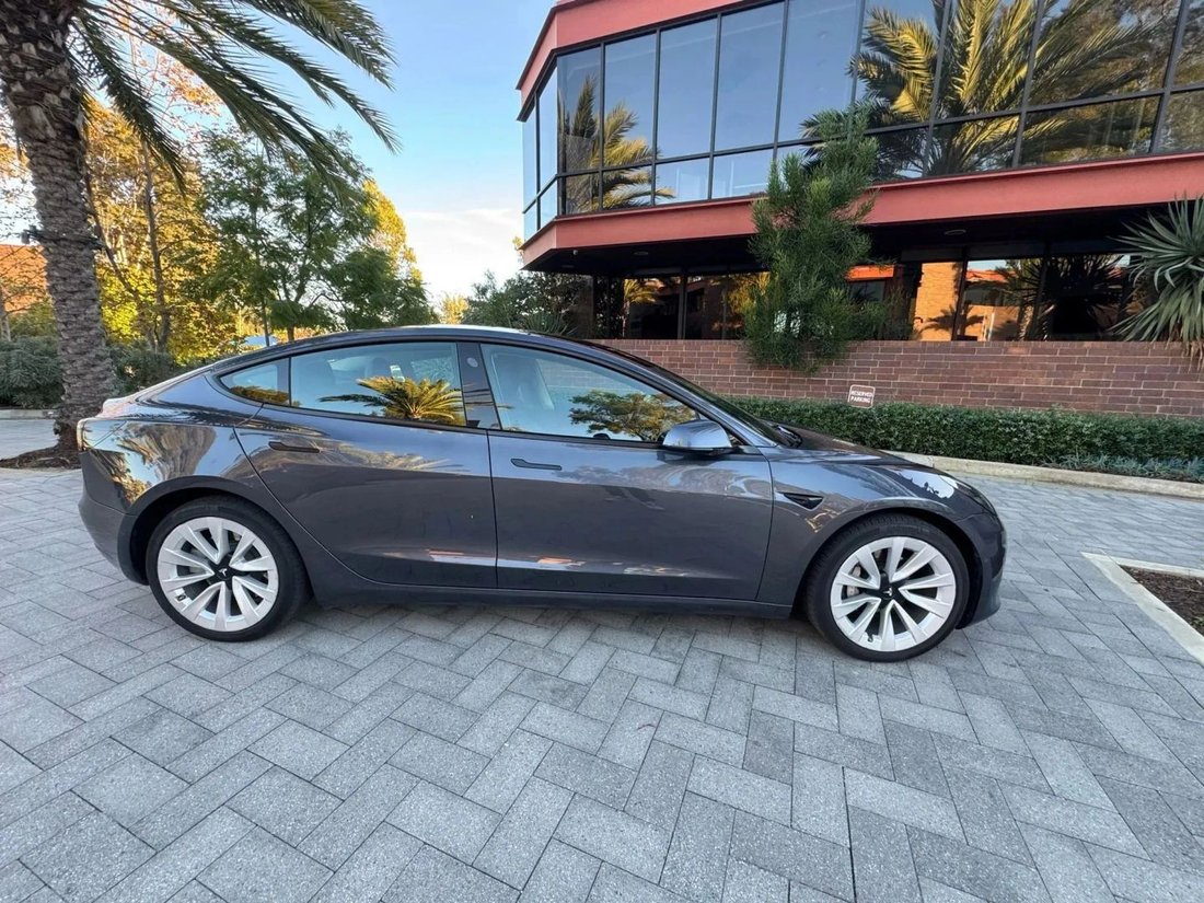Sedan in Riverside, CA, United States 5 - 18758899