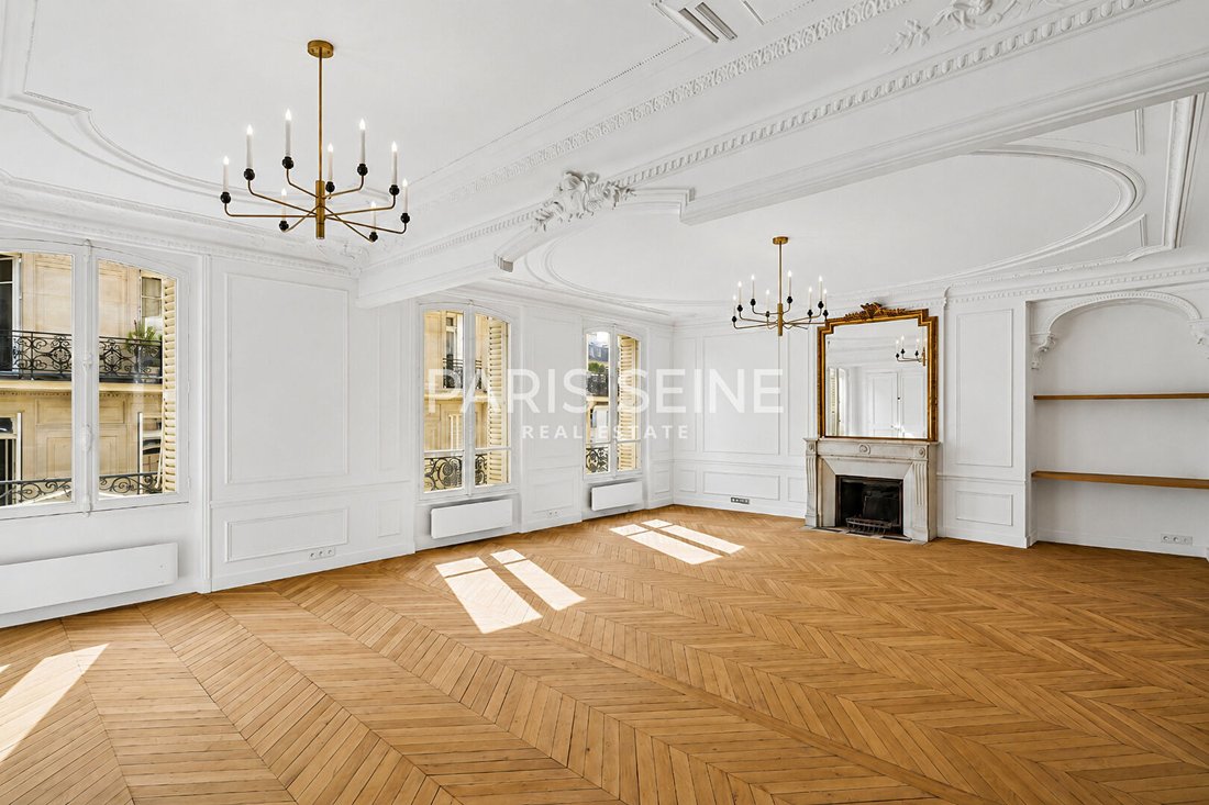 Apartment in Saint Placide, Paris 6e Arrondissement, Paris 4 - 18765938