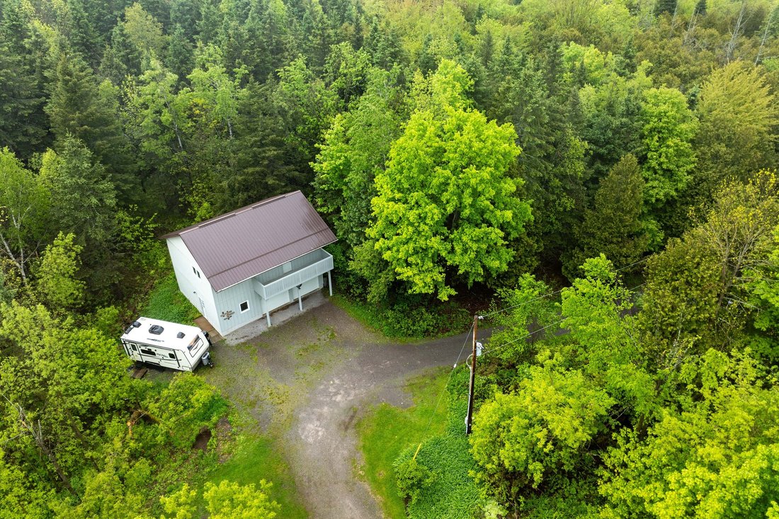 House in Havelock-Belmont-Methuen, Ontario, Canada 2 - 18763598