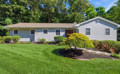House in Halesite, New York, United States 1