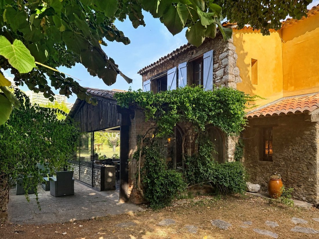 Maison à Saint-Laurent-du-Var, Provence-Alpes-Côte d'Azur, France 3 - 18765560