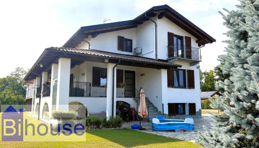 Villa in Cossato, Piedmont, Italy 2 - 18602874