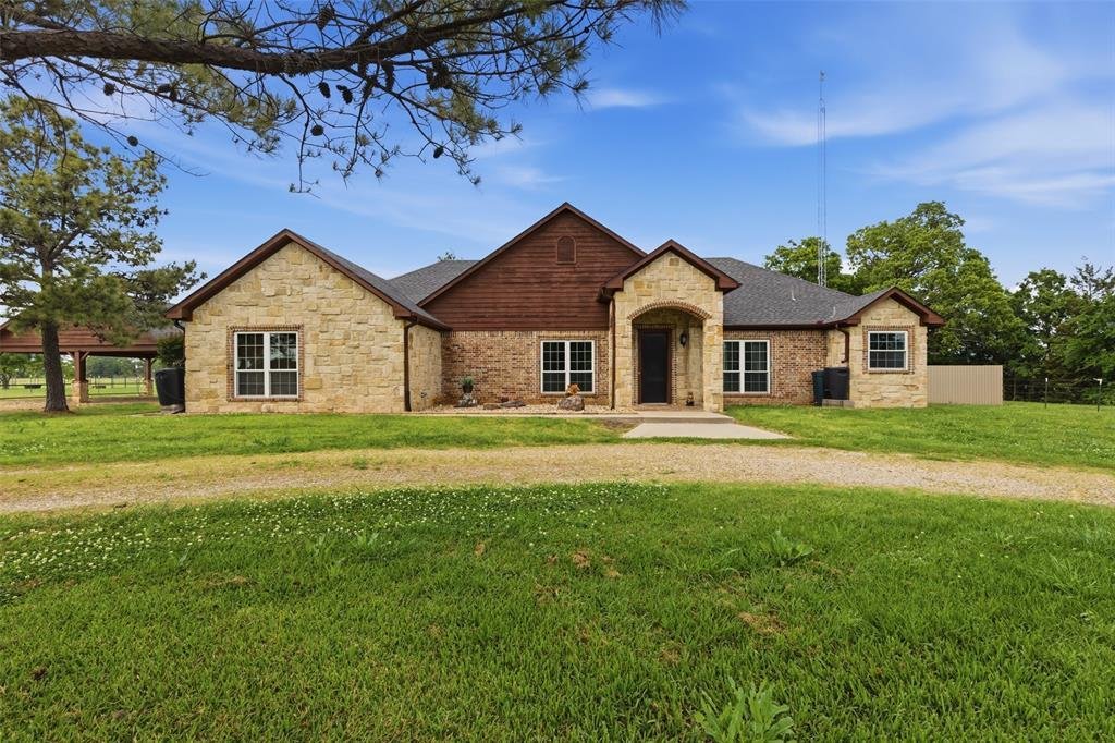 House in Bonham, Texas, United States 3 - 17749439