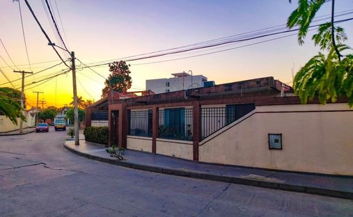 House in Santa Cruz de la Sierra, Santa Cruz Department, Bolivia 1