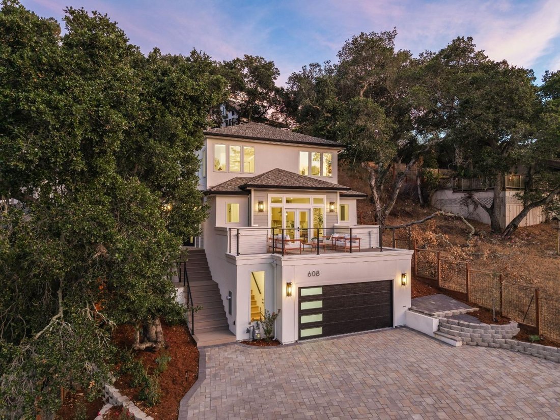 Casa en Emerald Lake Hills, California, Estados Unidos 1 - 18764749