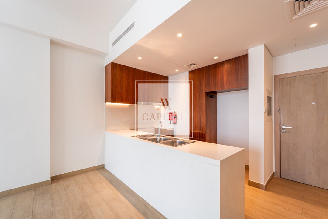Apartment in Jumeirah, Dubai, United Arab Emirates 4 - 18763254