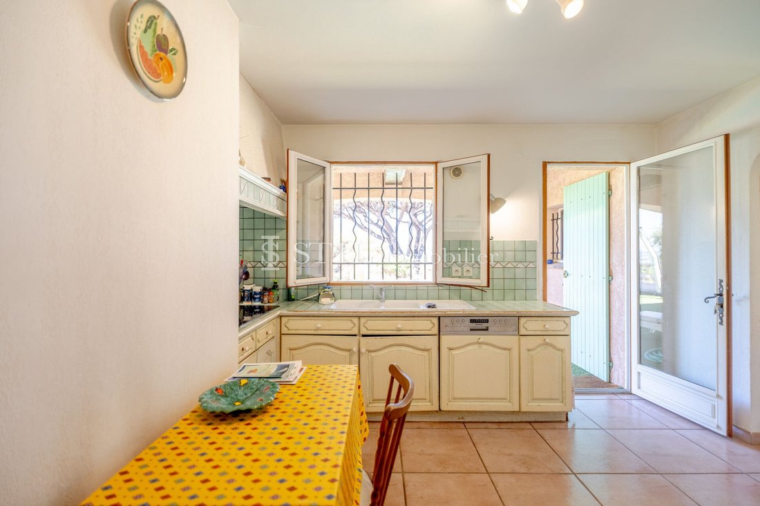 Villa in Ville-Les Saquedes-Le Bouillonnet, Sainte-Maxime, France 5 - 18762959
