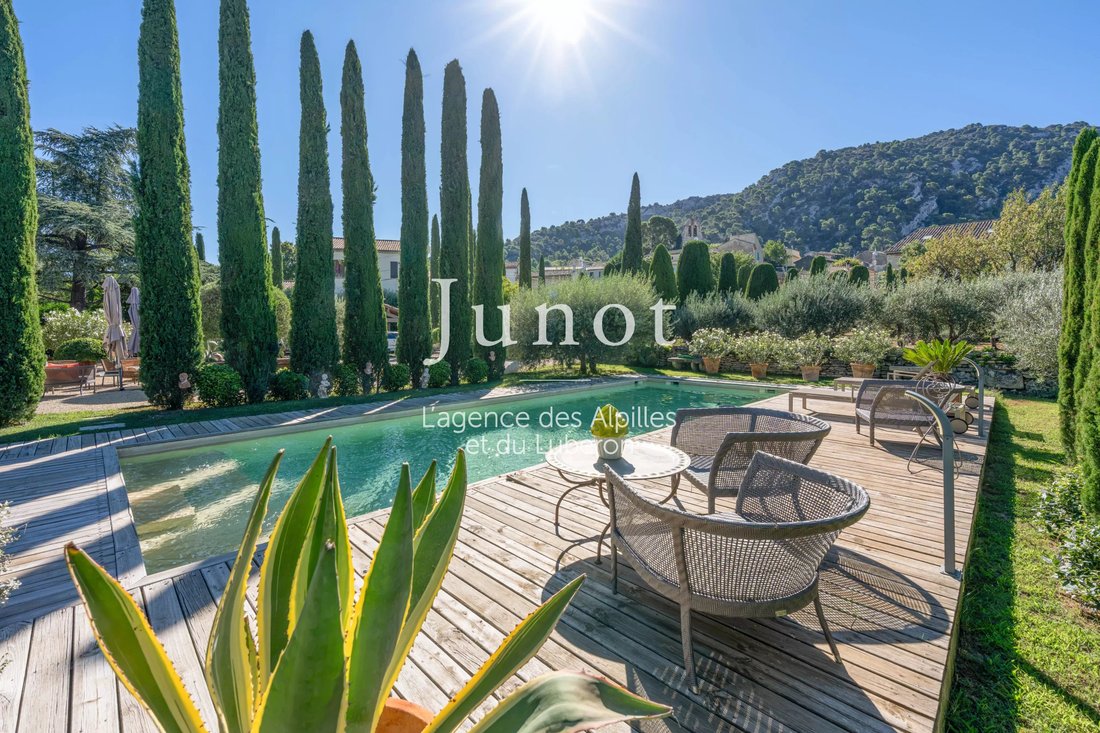 Casa a Robion, Provenza-Alpi-Costa Azzurra, Francia 1 - 18506995