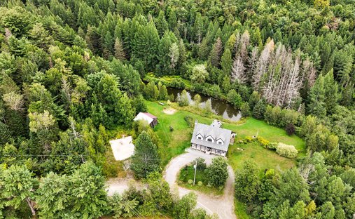 Casa en Saint-Calixte, Quebec, Canadá 1
