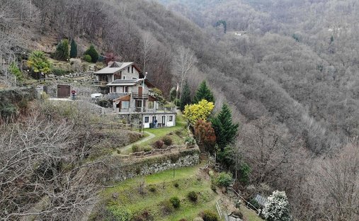 Chalet en Pianello del Lario, Lombardía, Italia 1