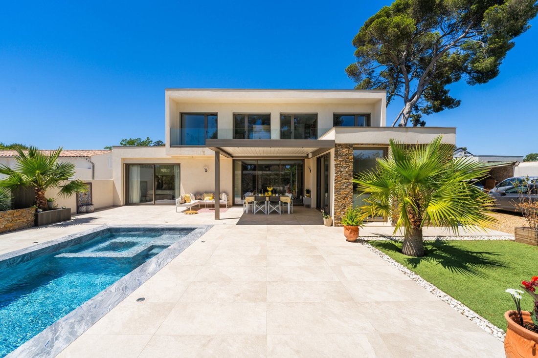 Maison à La Fourragère, Marseille, Provence-Alpes-Côte d'Azur 2 - 18355434